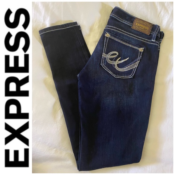NWOT Express Dark Wash Skinny Legging Jeans 6R
